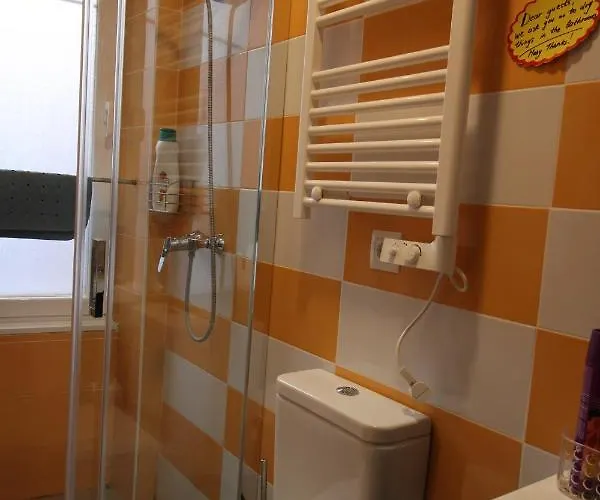 Goodhouse Guest house 2*