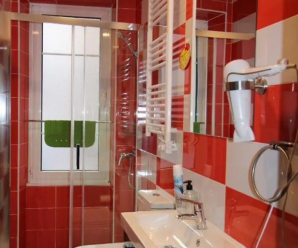 Guest house Goodhouse Gijon